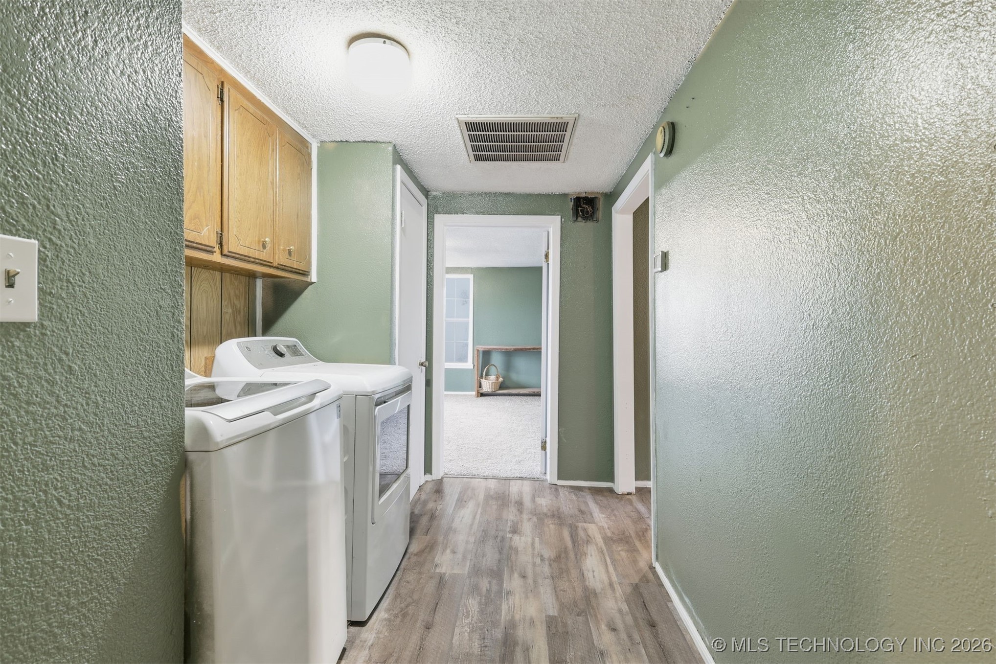 147 E Dale Street Property Photo 16