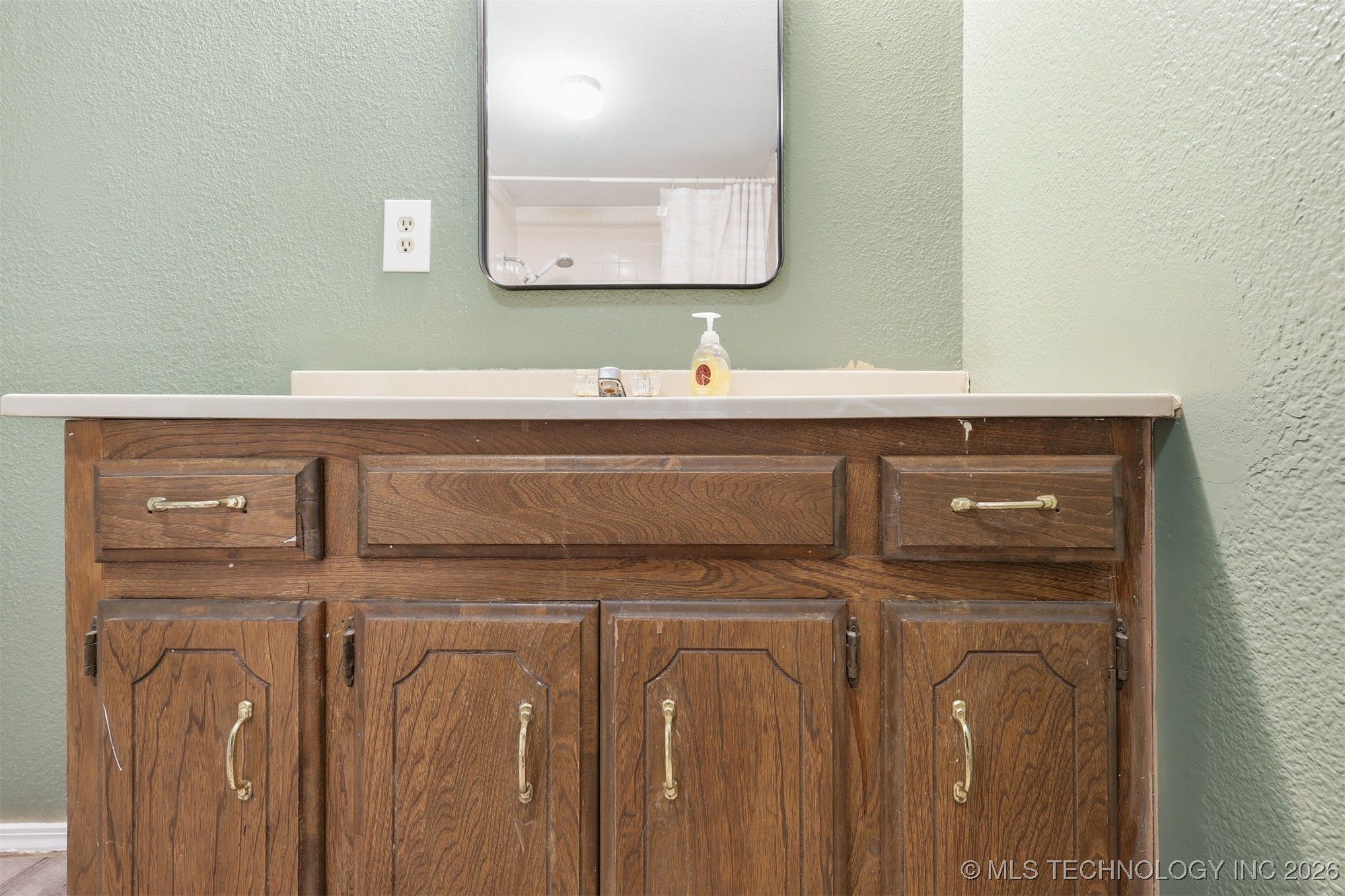 147 E Dale Street Property Photo 19