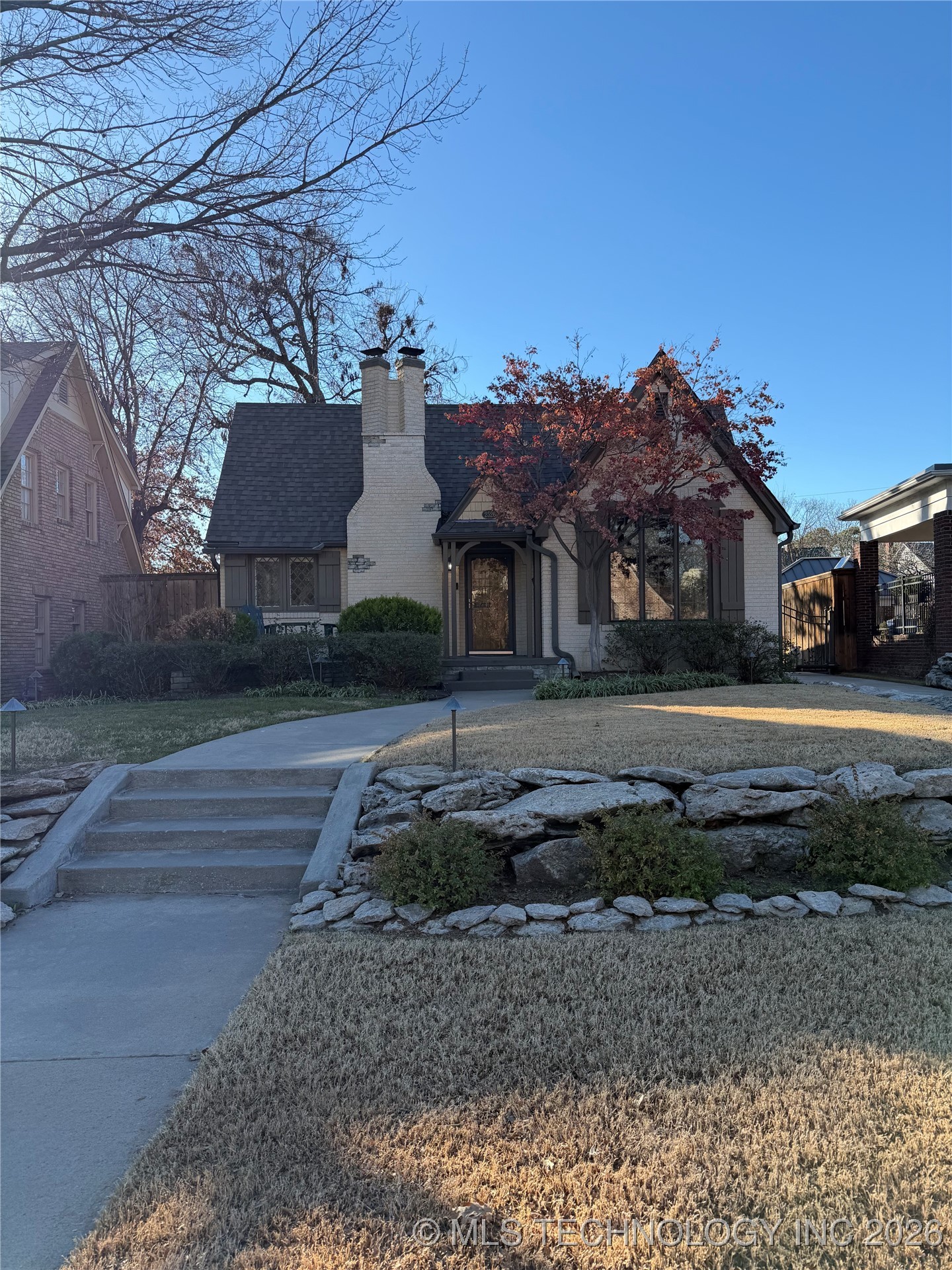 2526 S Norfolk Avenue Property Photo 1