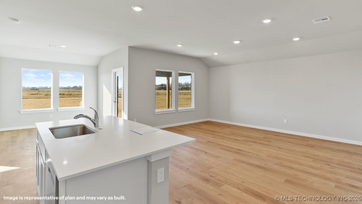 9915 E 135th Street S Property Photo 4