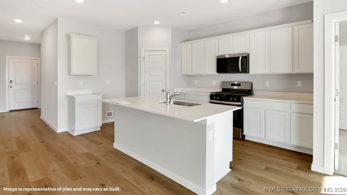 9915 E 135th Street S Property Photo 5