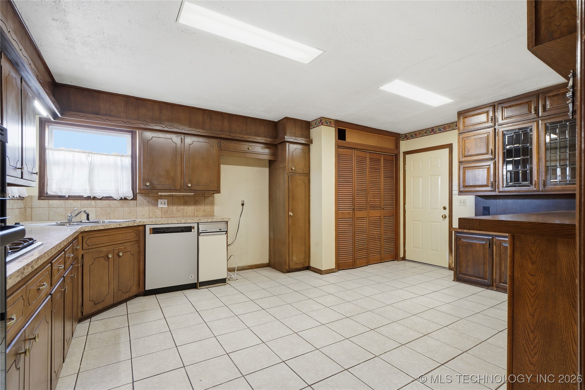 5680 S Boston Avenue Property Photo 12