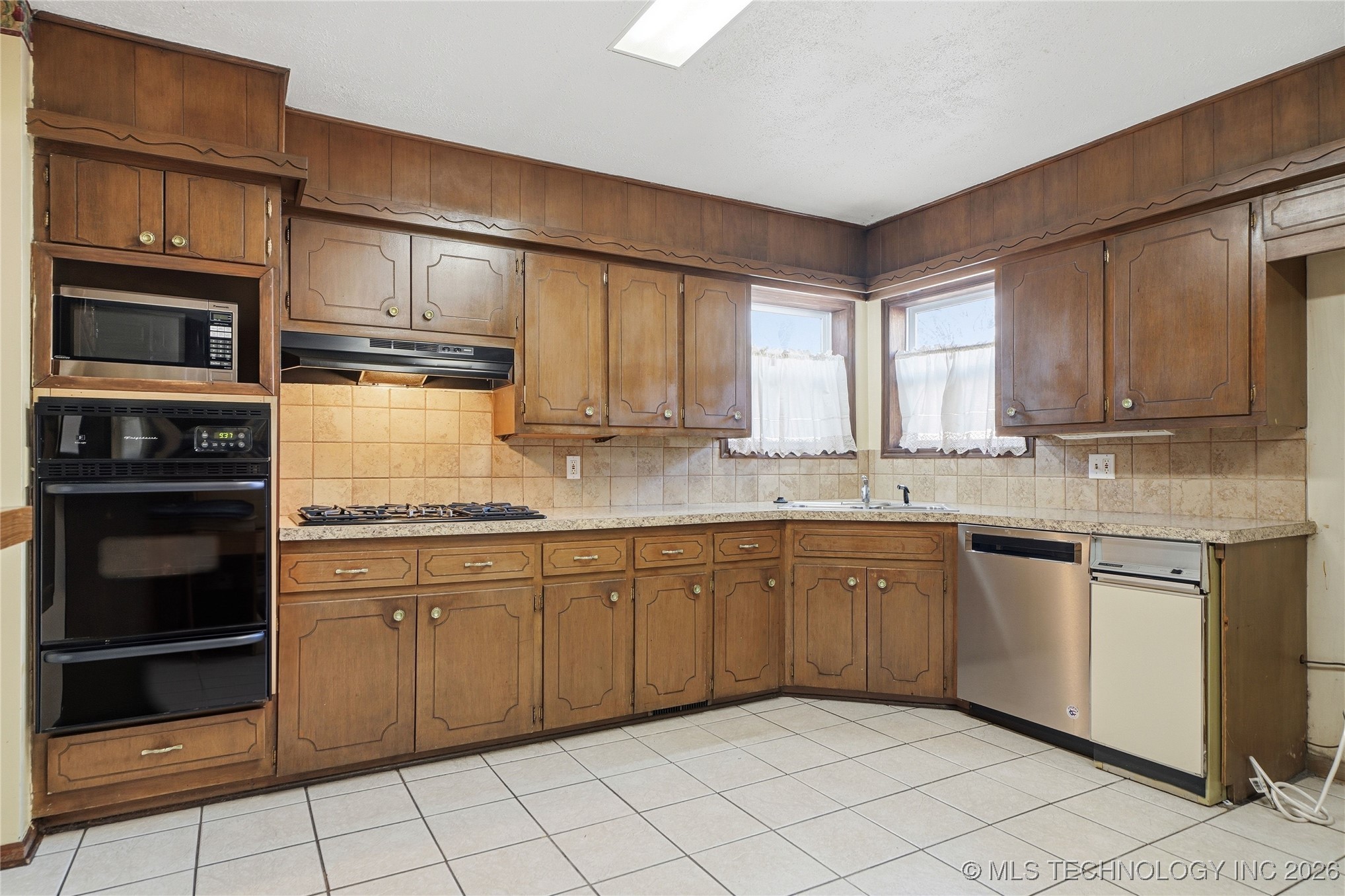 5680 S Boston Avenue Property Photo 14