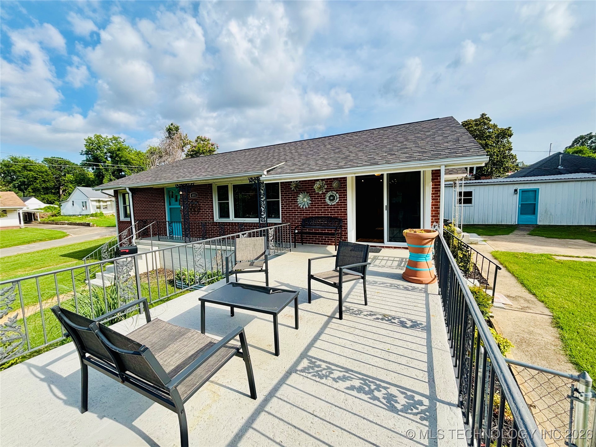 401 High Street Property Photo 1