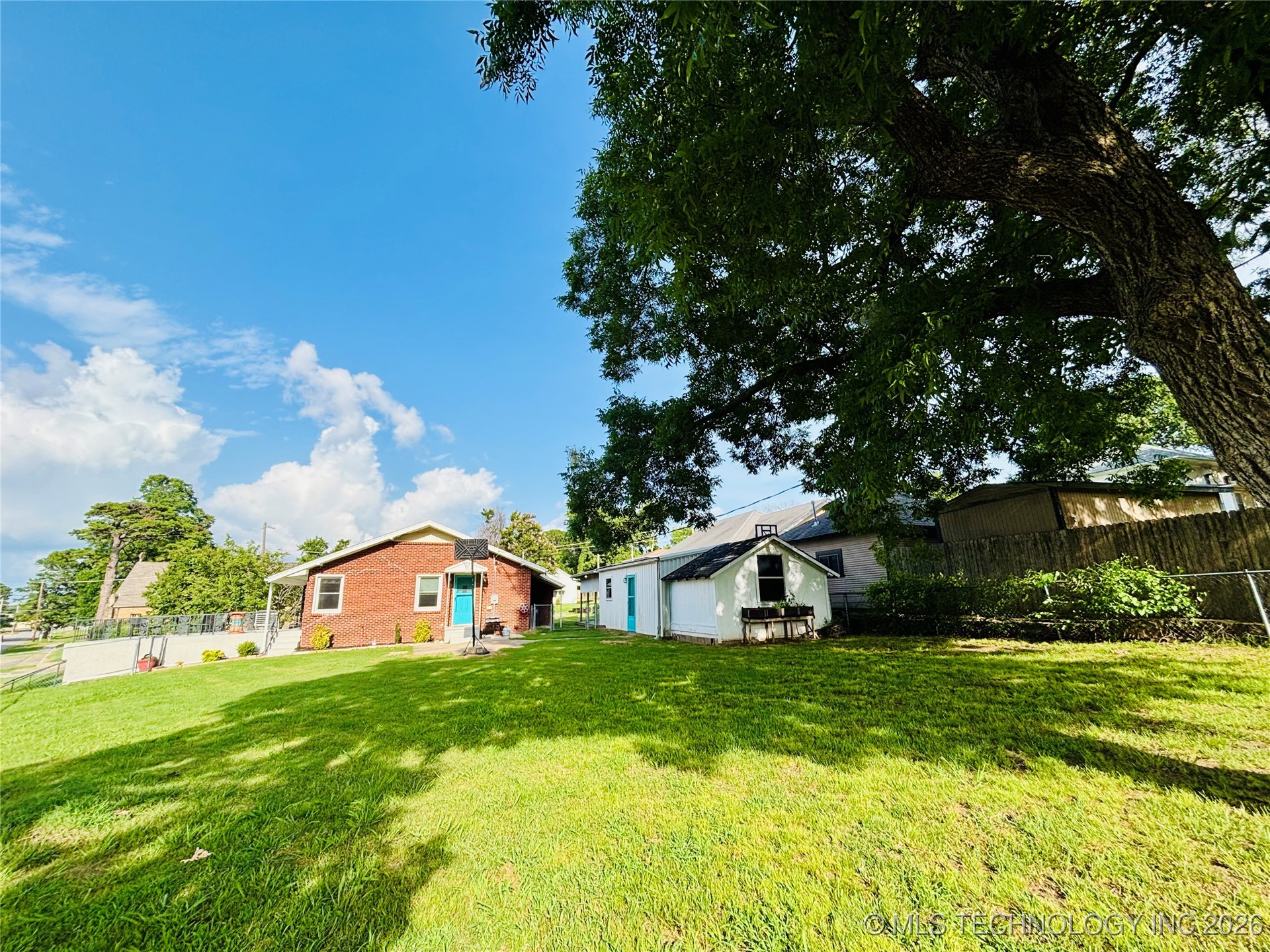 401 High Street Property Photo 6