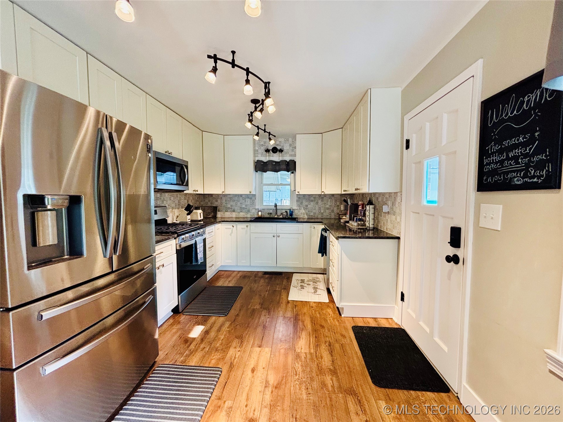 401 High Street Property Photo 17