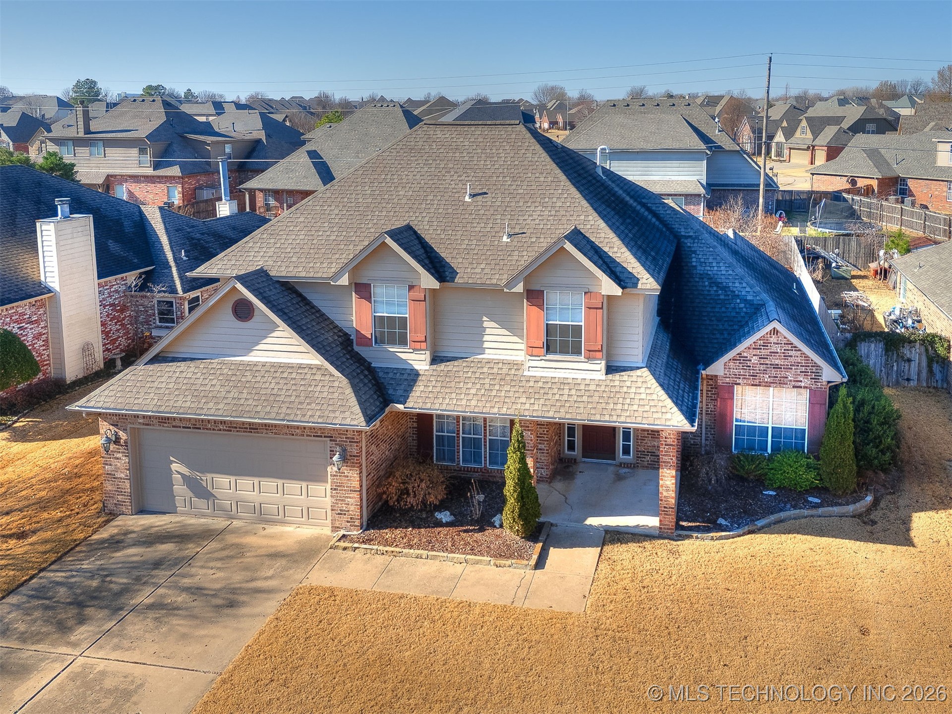 1004 S Yellowood Avenue Property Photo 5