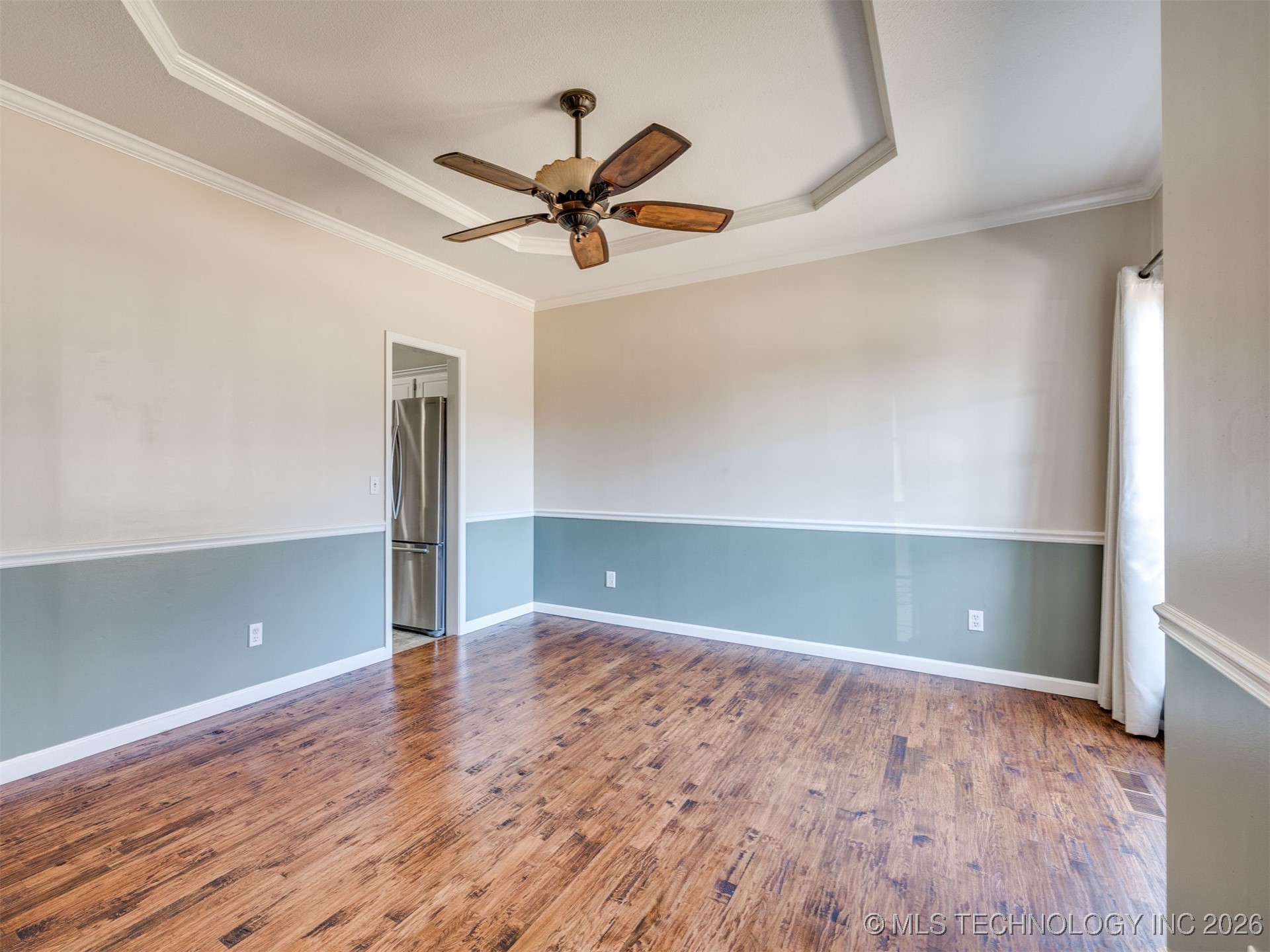 1004 S Yellowood Avenue Property Photo 12