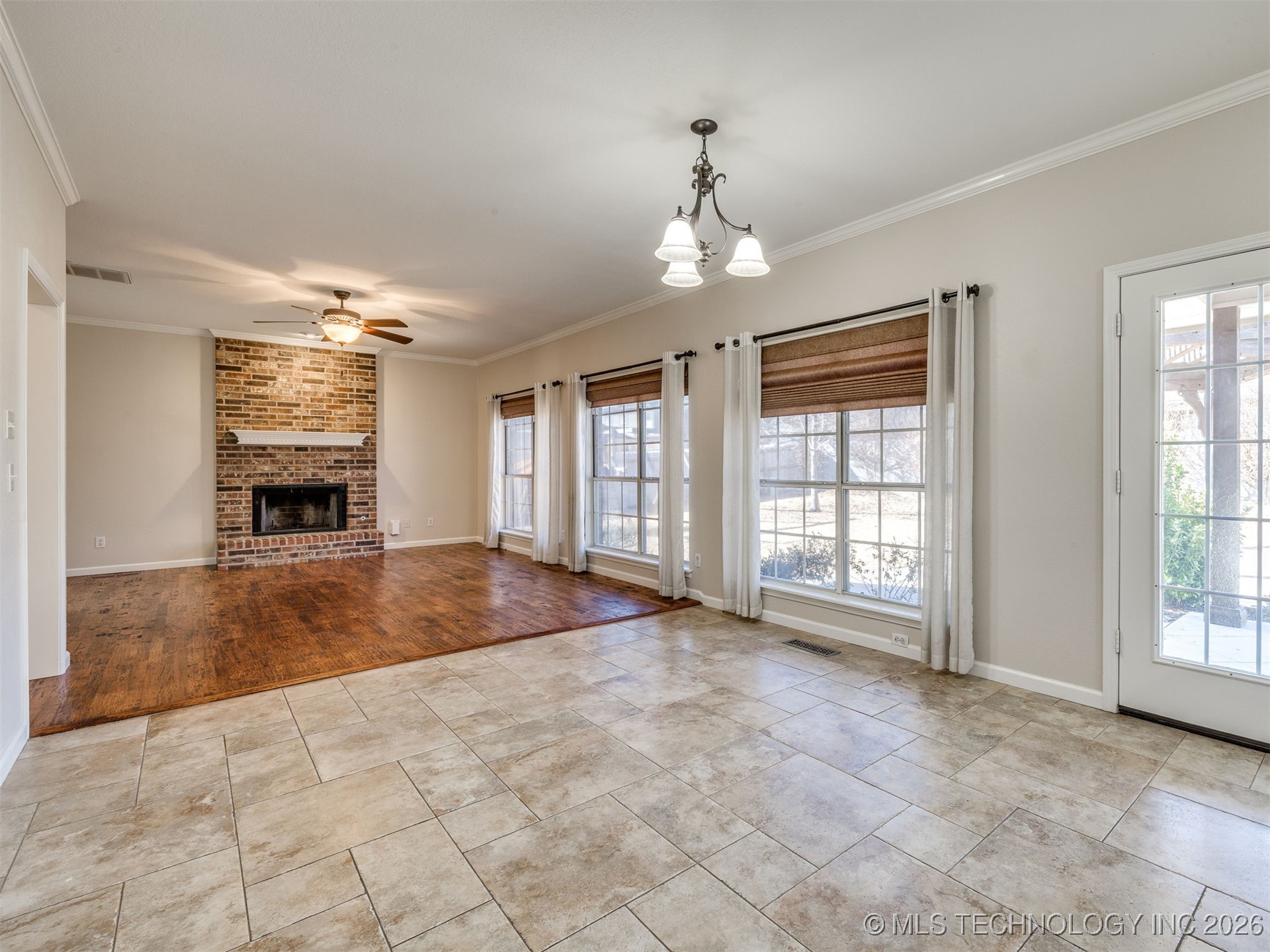 1004 S Yellowood Avenue Property Photo 25