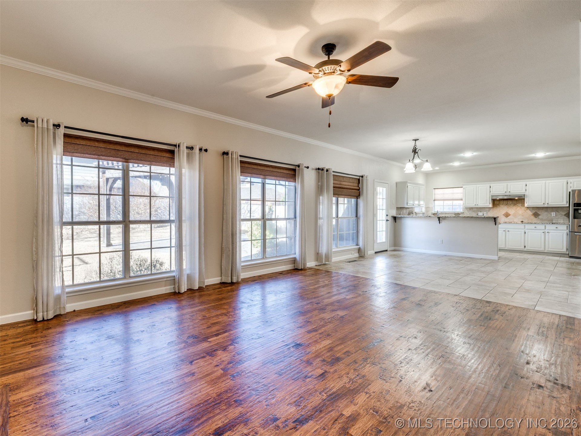 1004 S Yellowood Avenue Property Photo 29