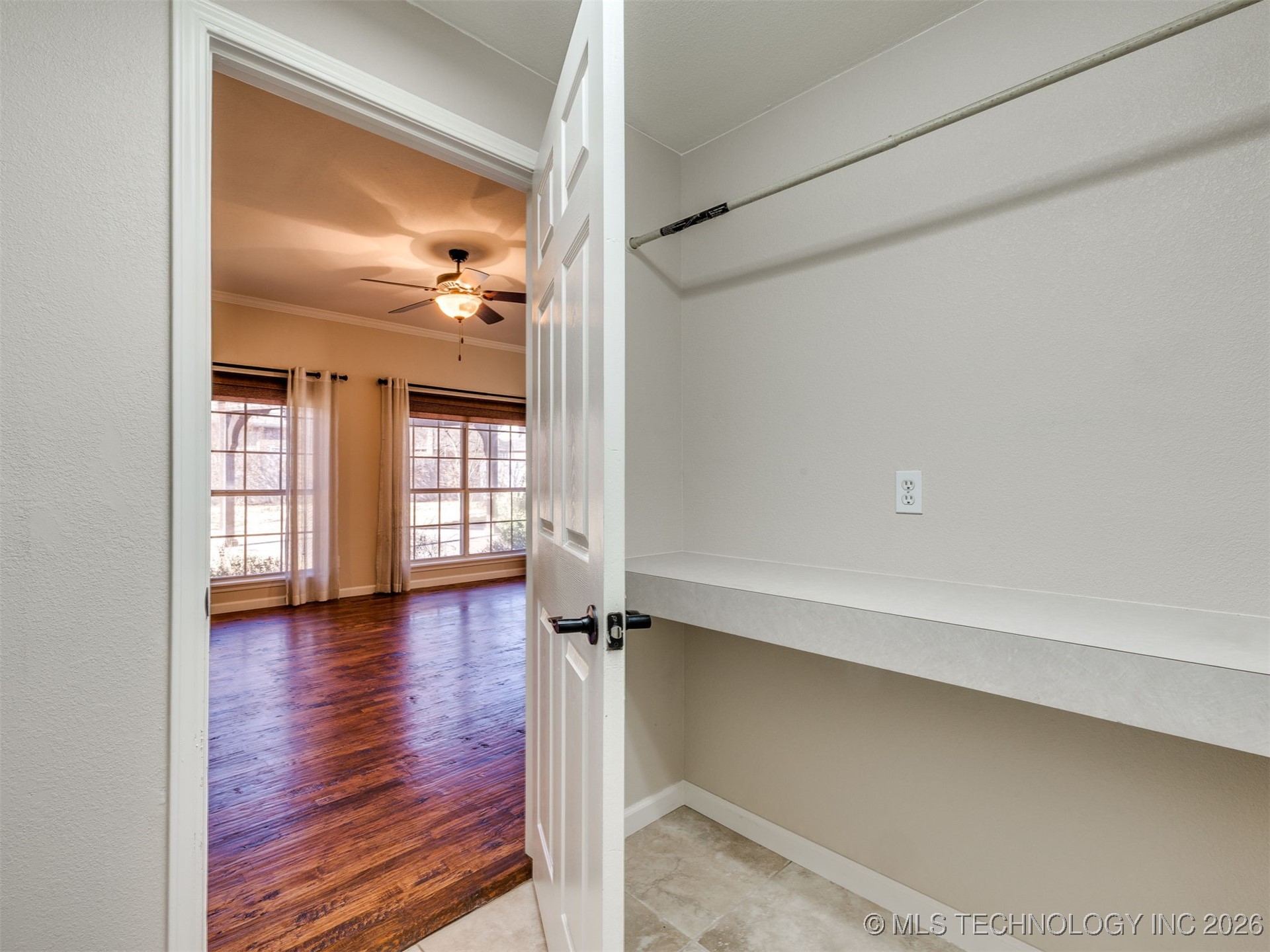 1004 S Yellowood Avenue Property Photo 31