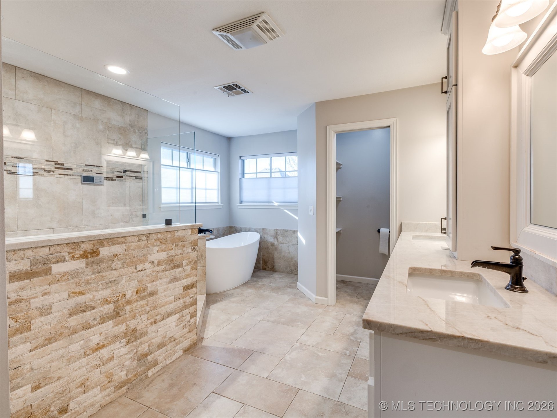 1004 S Yellowood Avenue Property Photo 37