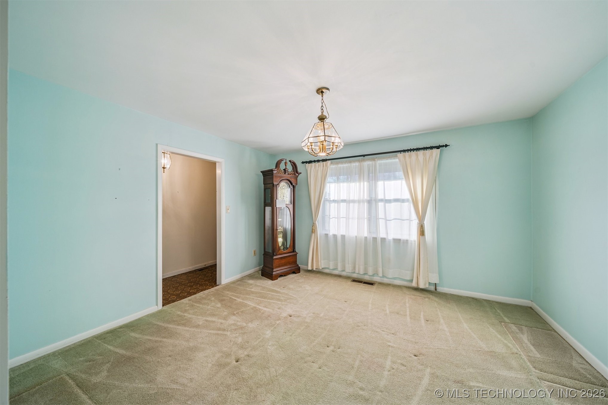 3331 S 125th East Avenue Property Photo 6