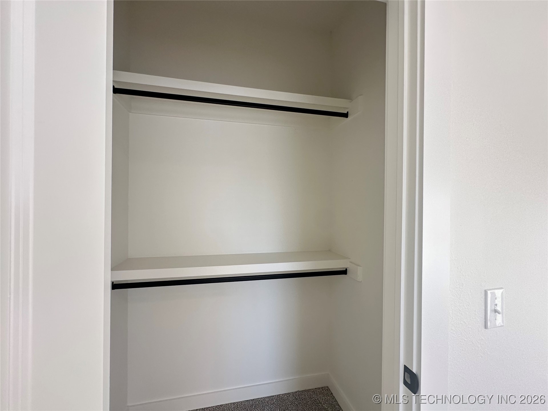 511 S Creek Avenue Property Photo 11