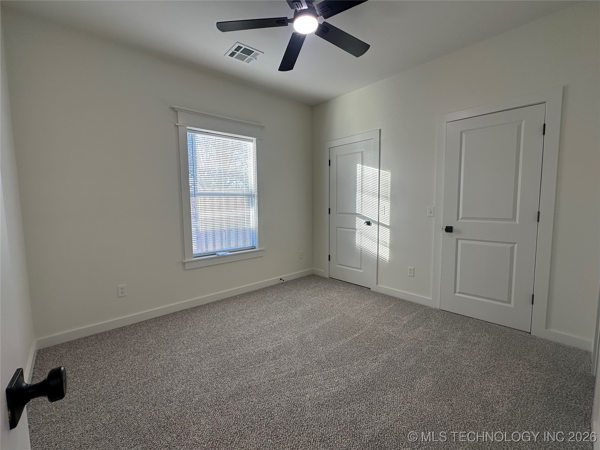 511 S Creek Avenue Property Photo 13