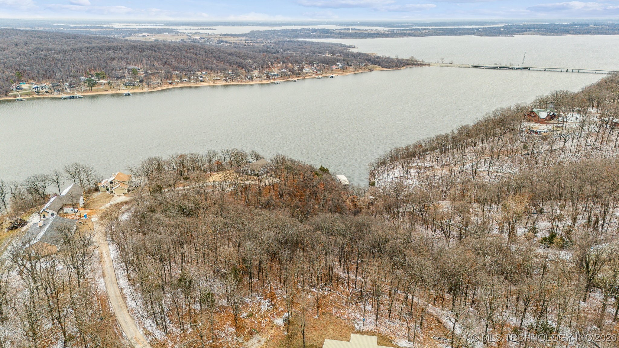 Eagle Crest Drive Property Photo 8