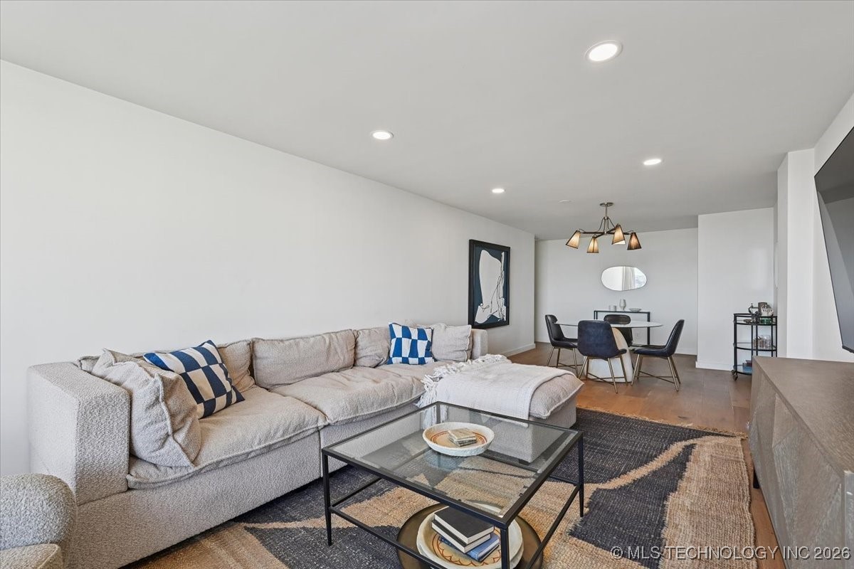 1502 S Boulder Avenue 17m Property Photo 9