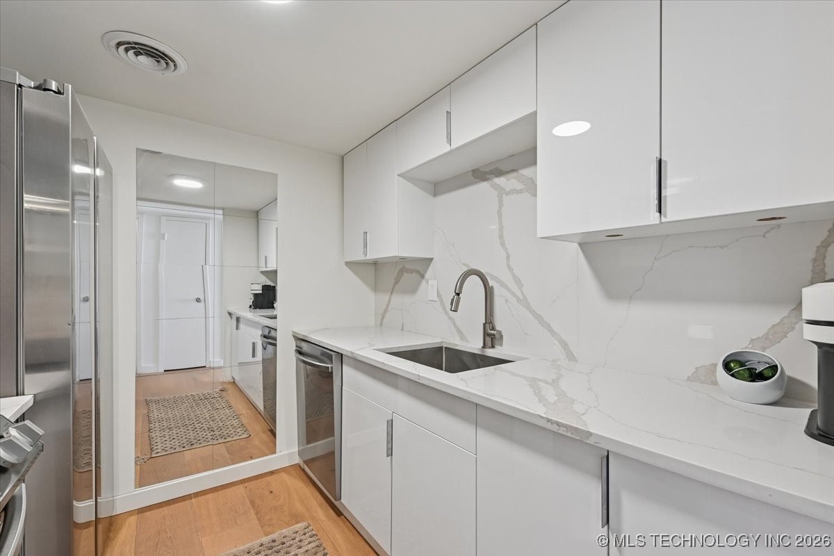 1502 S Boulder Avenue 17m Property Photo 19