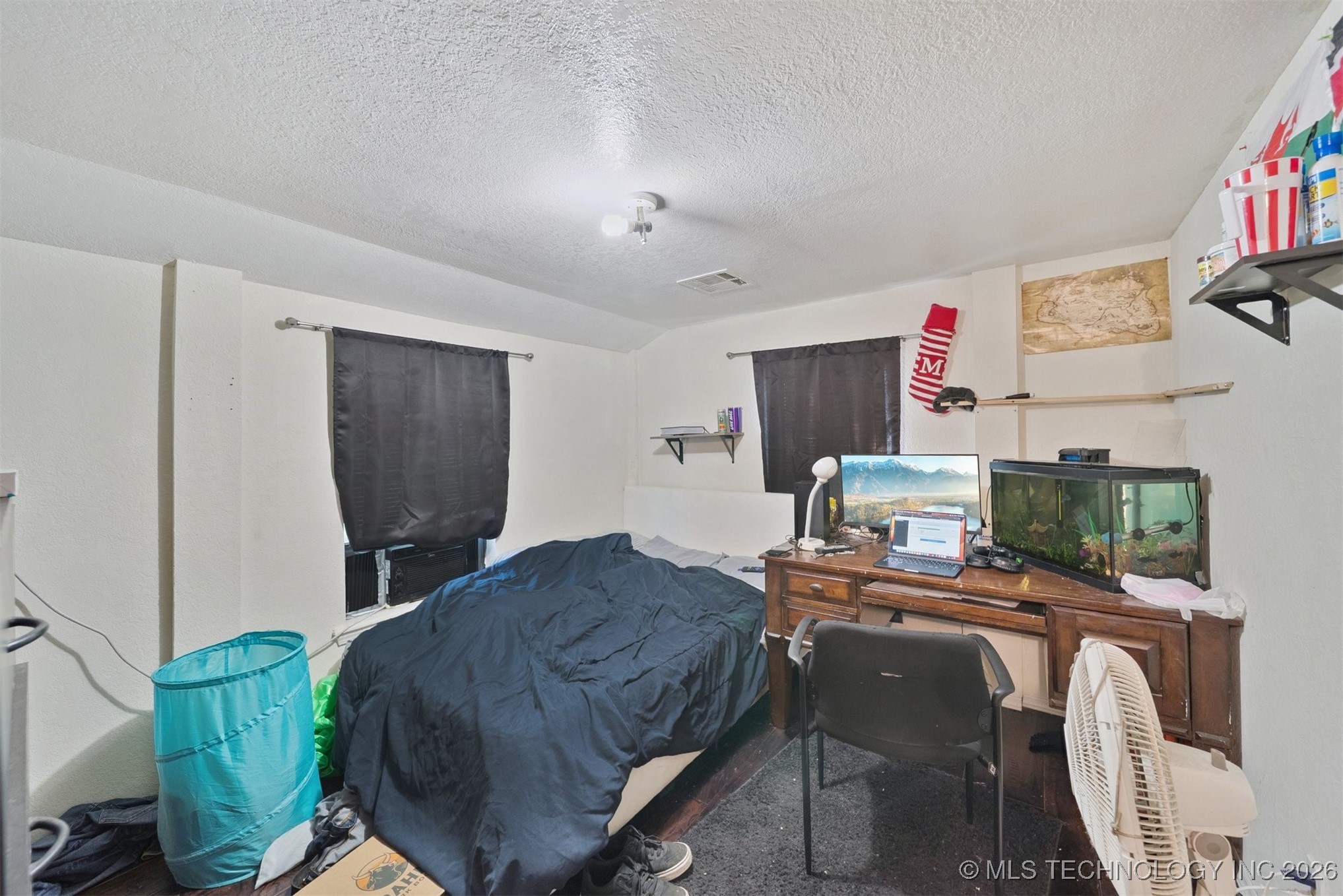 34 N Spruce Street Property Photo 9