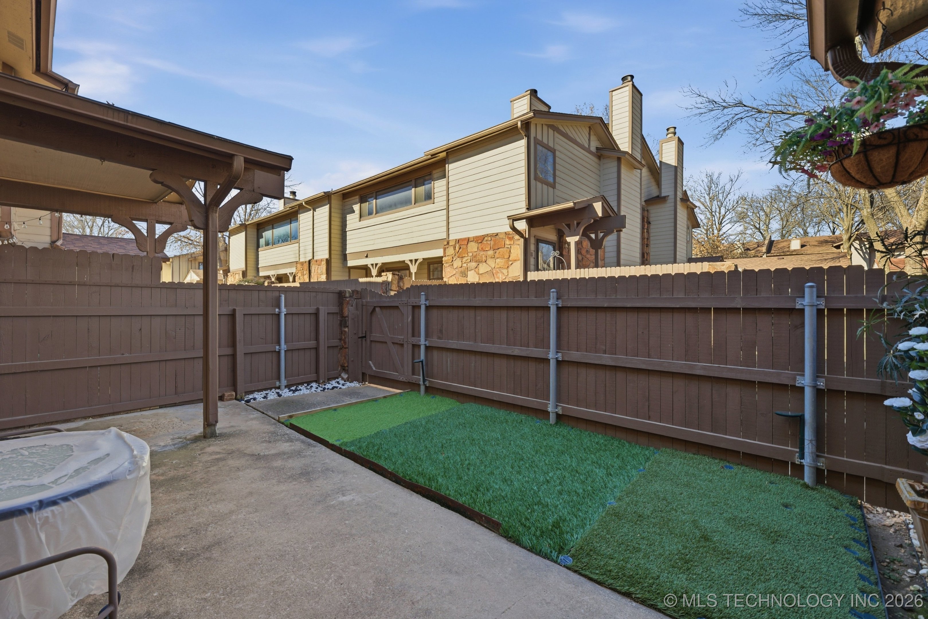 6514 S Memorial Drive J Property Photo 4