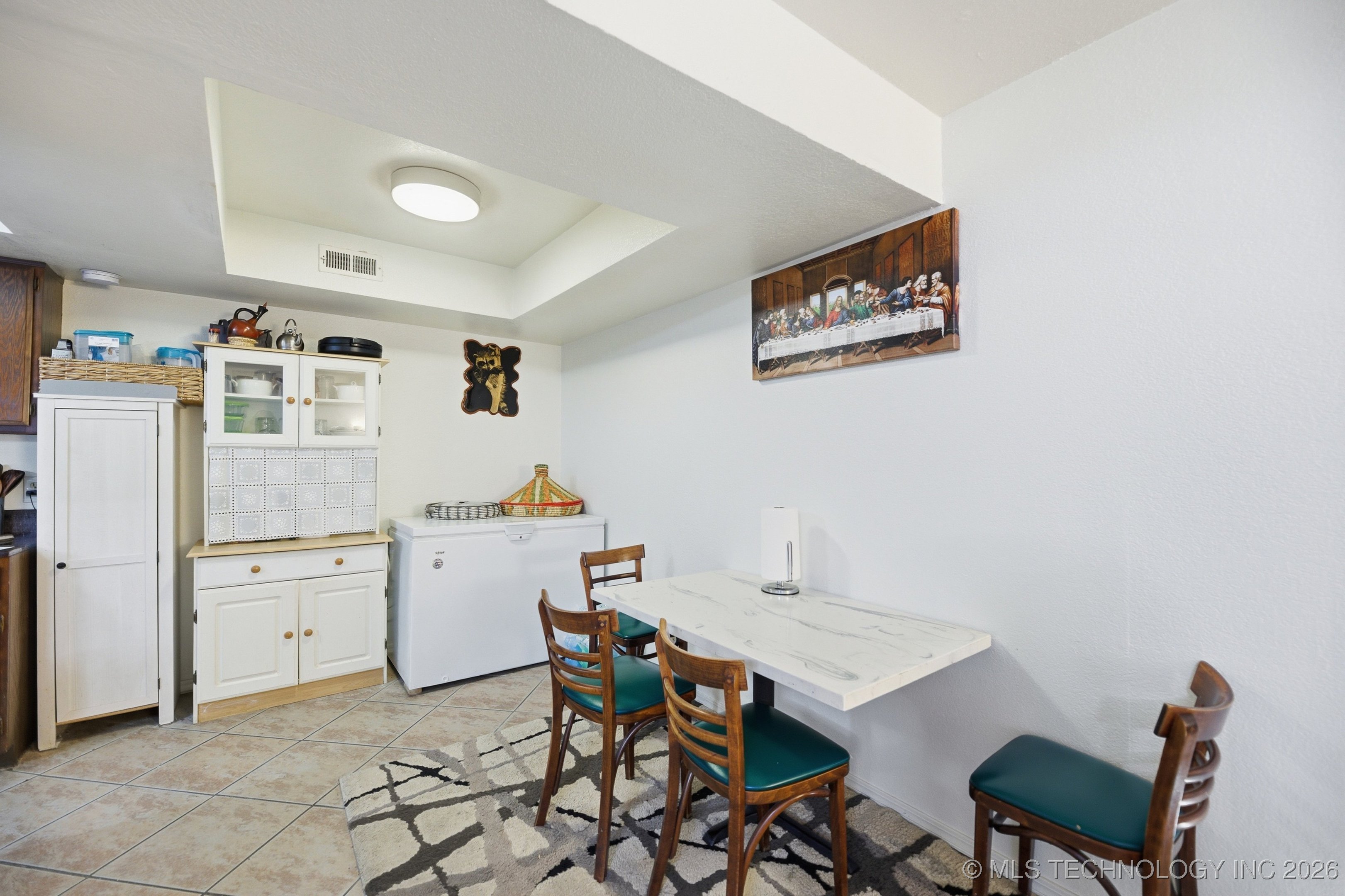 6514 S Memorial Drive J Property Photo 10