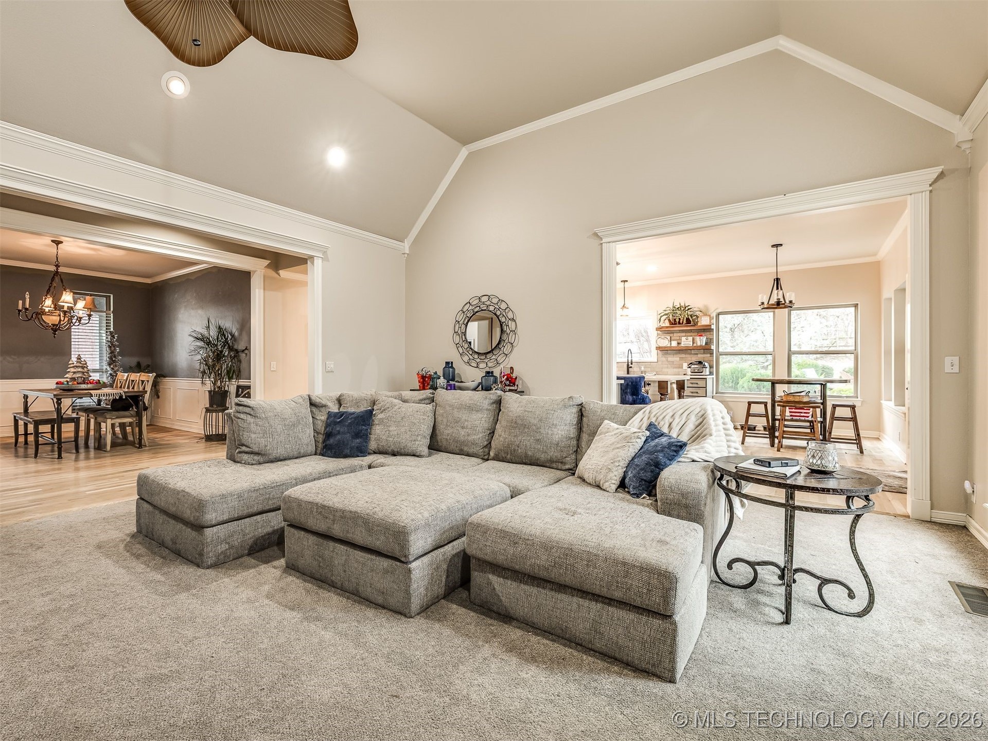 6301 S 5th Avenue Property Photo 22