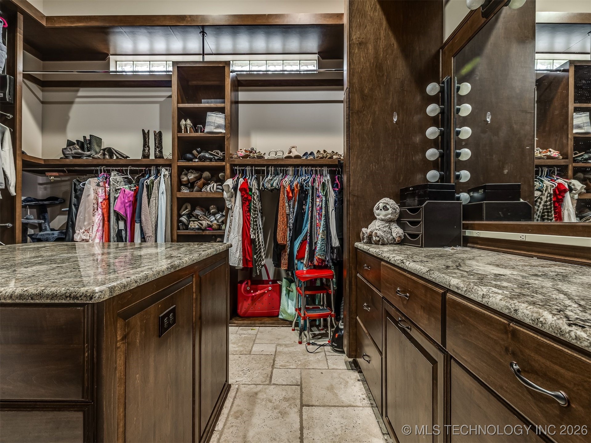 6301 S 5th Avenue Property Photo 45