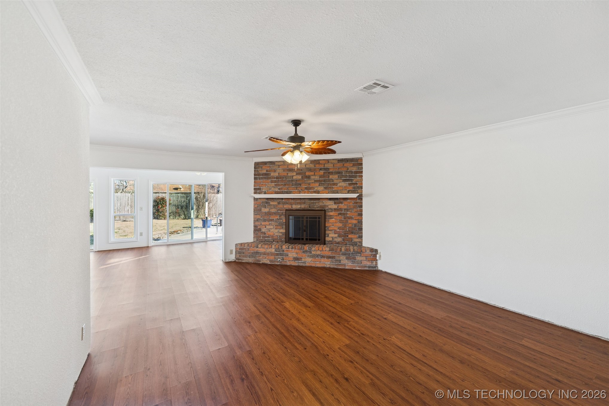 612 Westwood Drive Property Photo 9