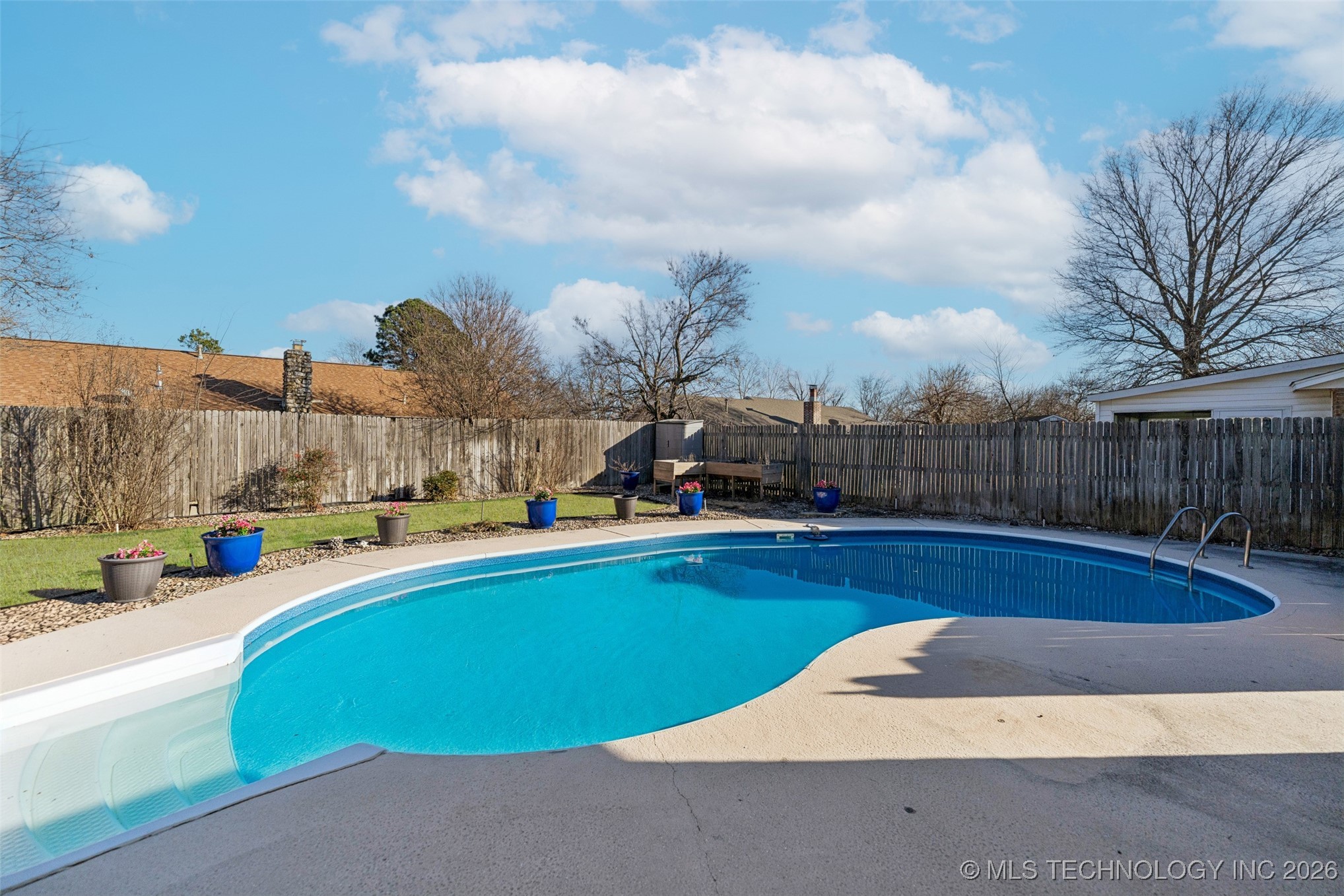 612 Westwood Drive Property Photo 28