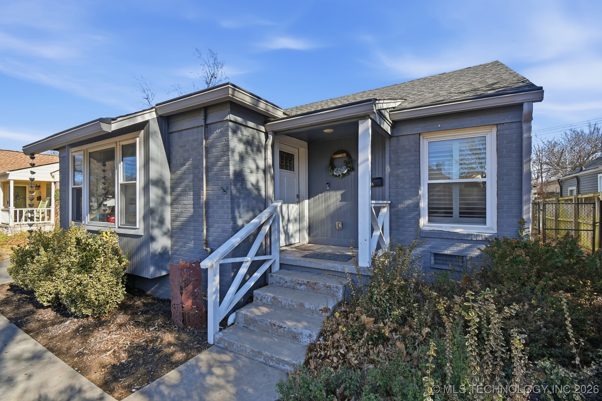 2205 S Florence Avenue Property Photo 4