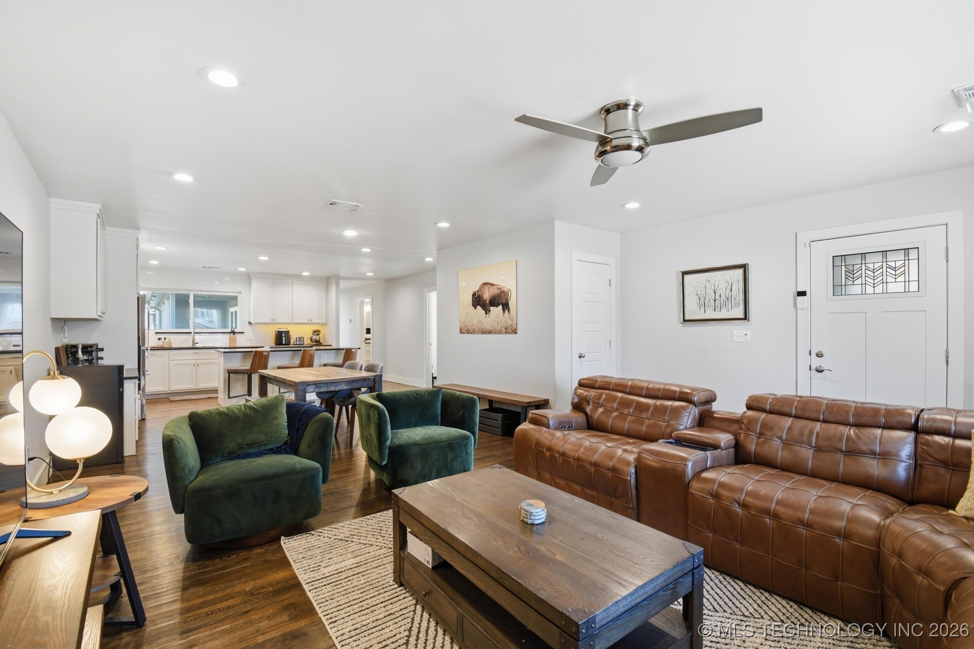 2205 S Florence Avenue Property Photo 8