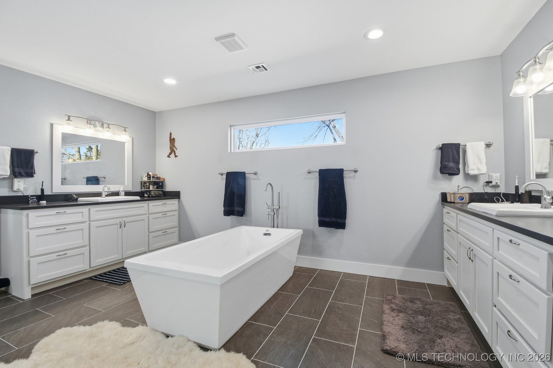 2205 S Florence Avenue Property Photo 26