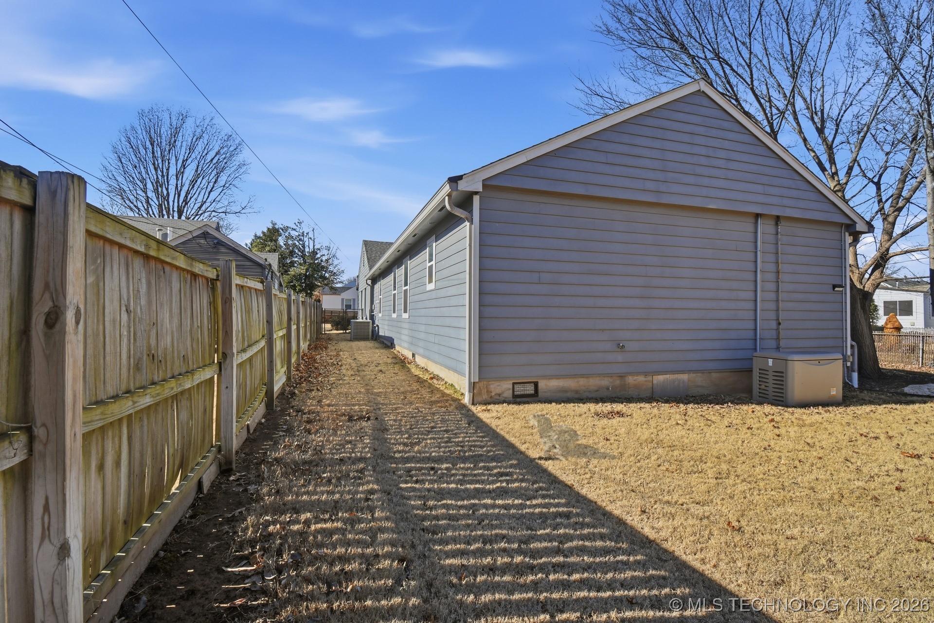 2205 S Florence Avenue Property Photo 37