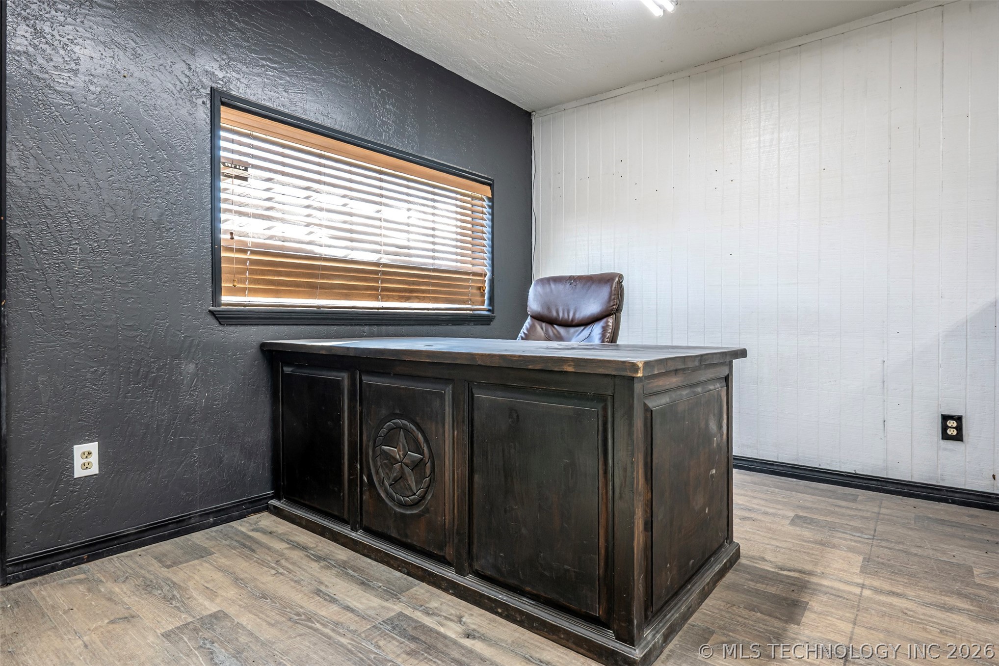 11206 N Broadway Property Photo 13