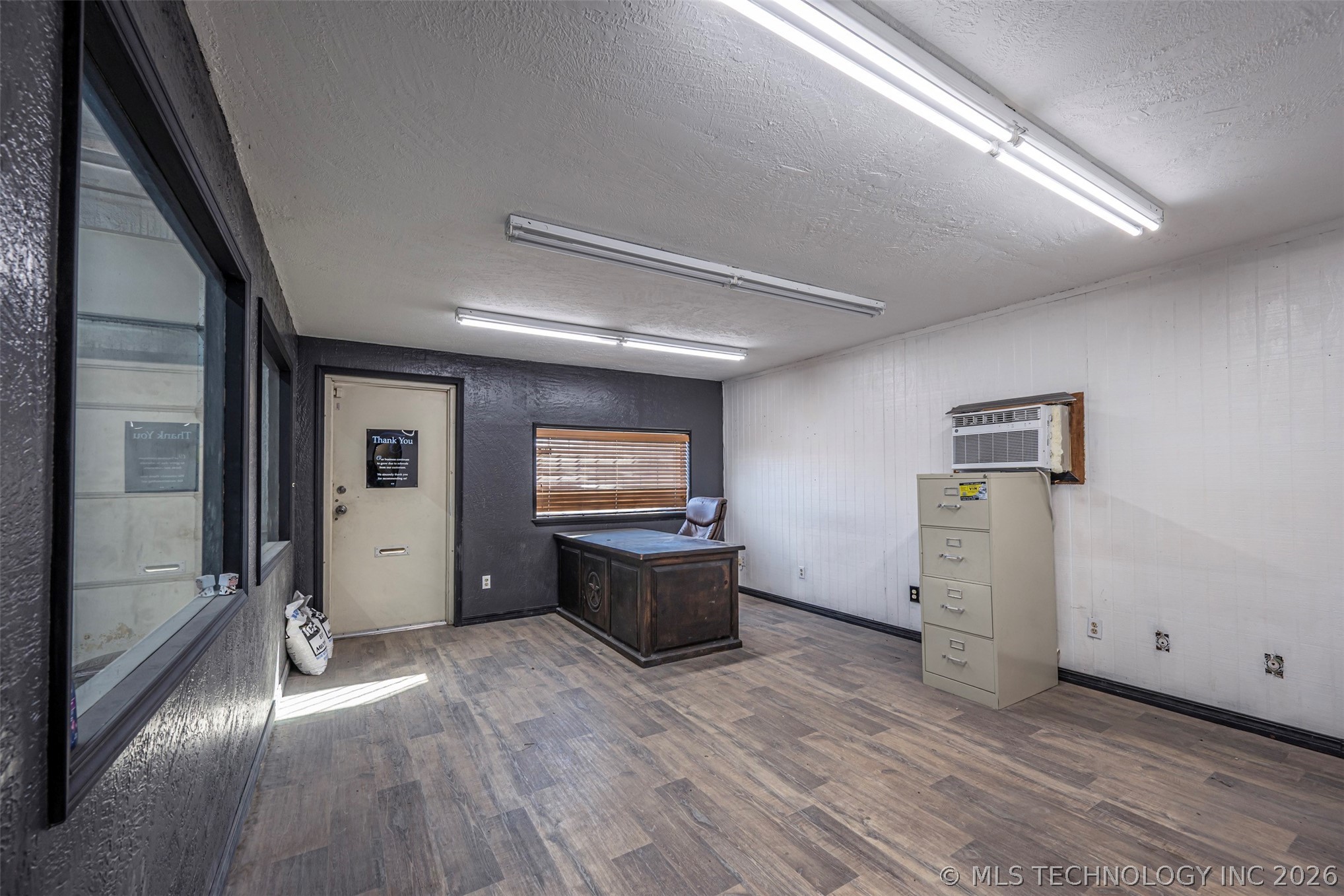 11206 N Broadway Property Photo 16