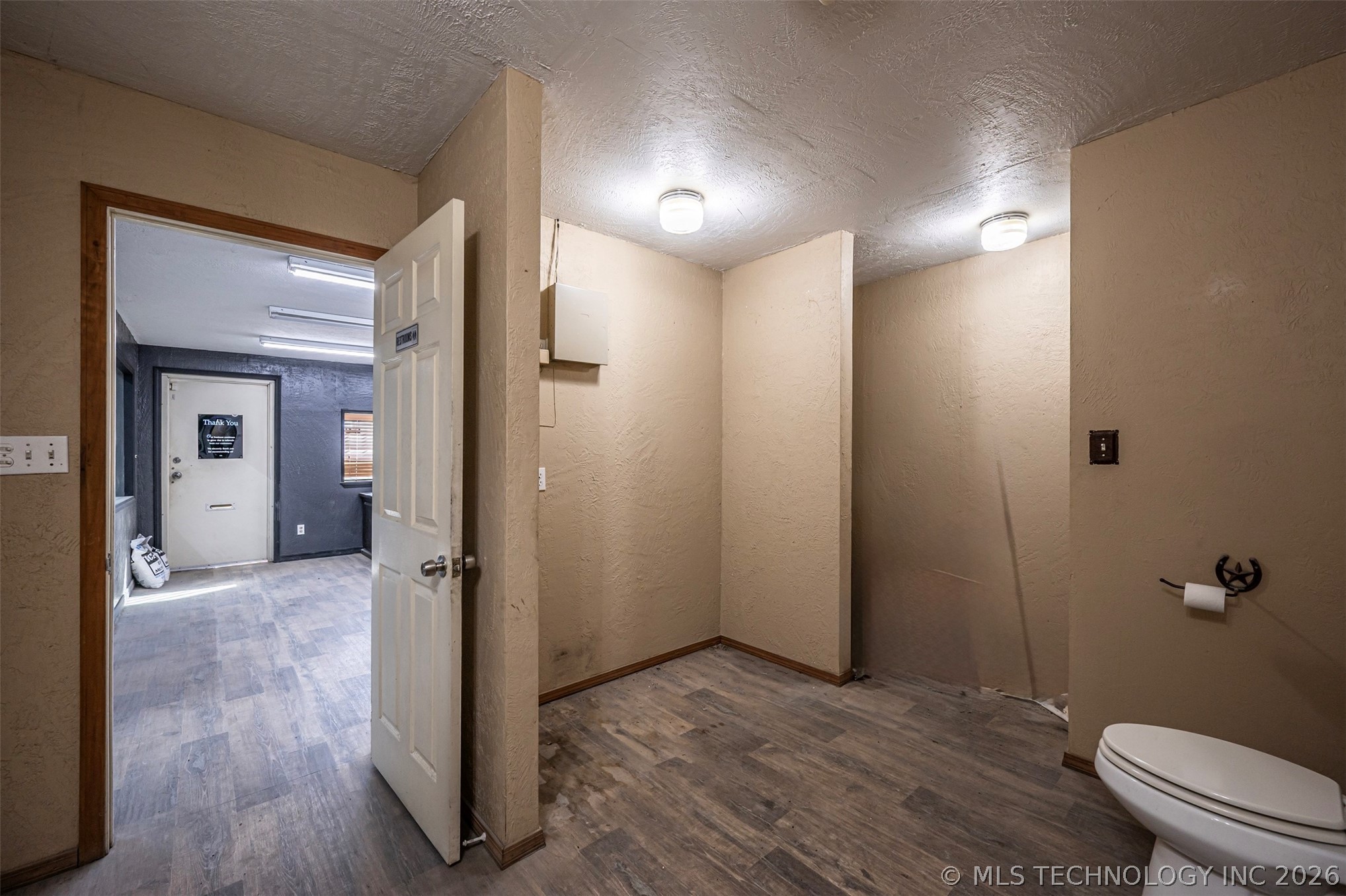 11206 N Broadway Property Photo 19