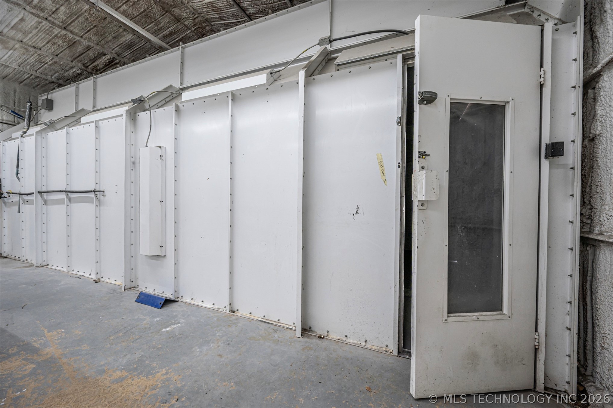 11206 N Broadway Property Photo 31