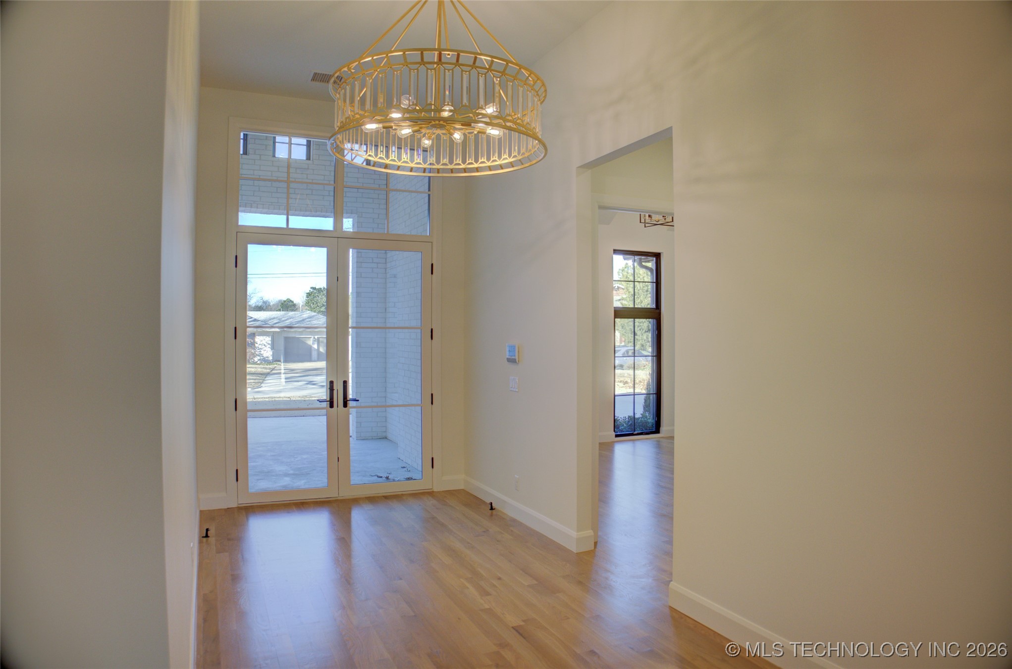 2887 S Gary Avenue Property Photo 2