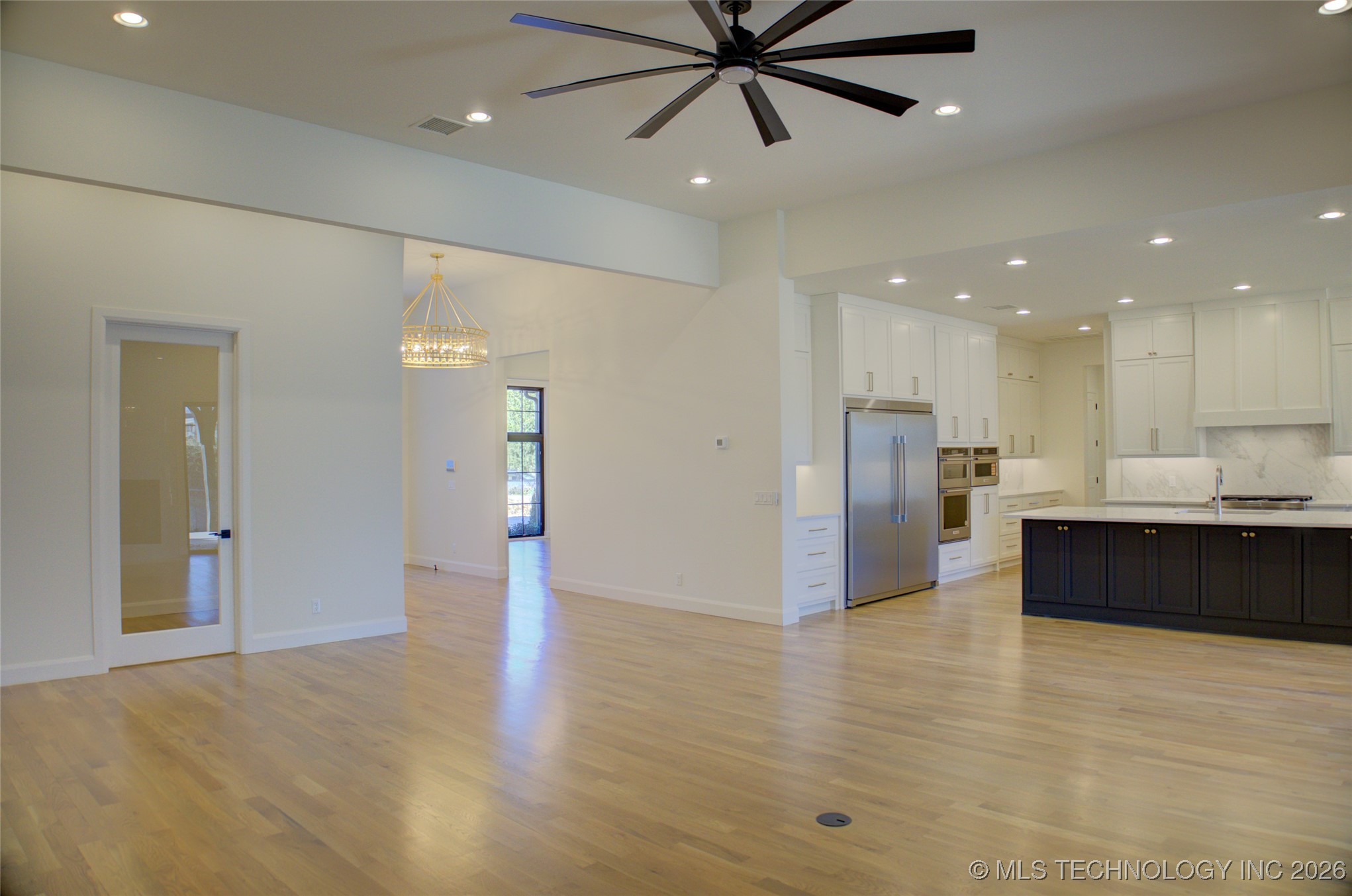 2887 S Gary Avenue Property Photo 7