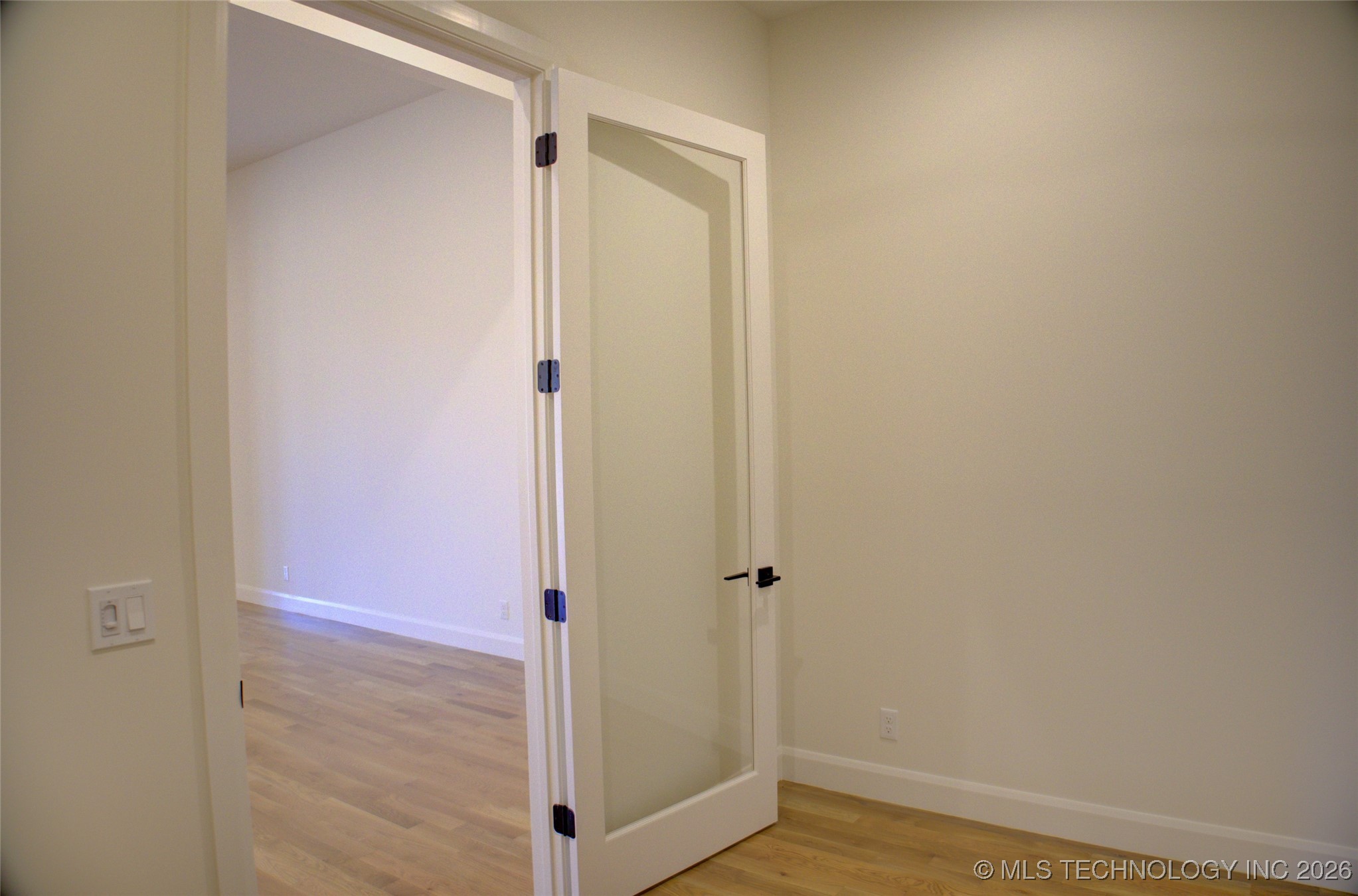 2887 S Gary Avenue Property Photo 8