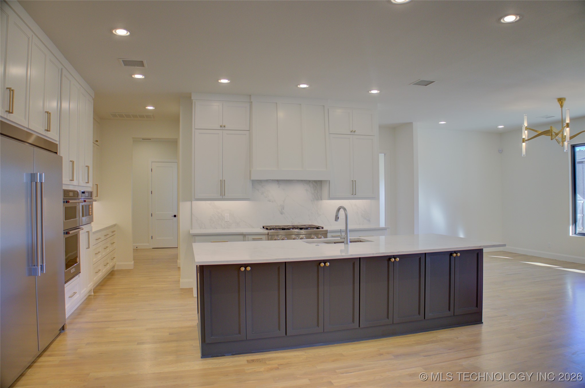 2887 S Gary Avenue Property Photo 11