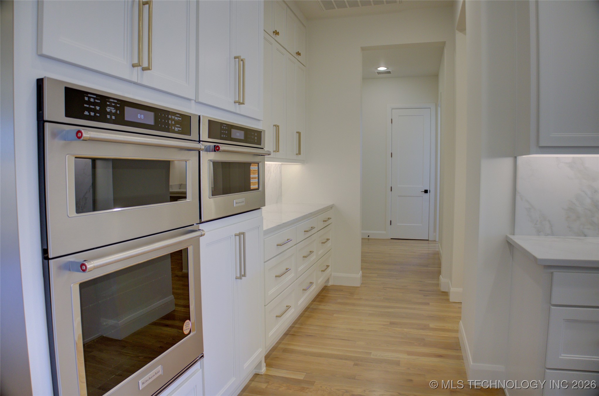 2887 S Gary Avenue Property Photo 18