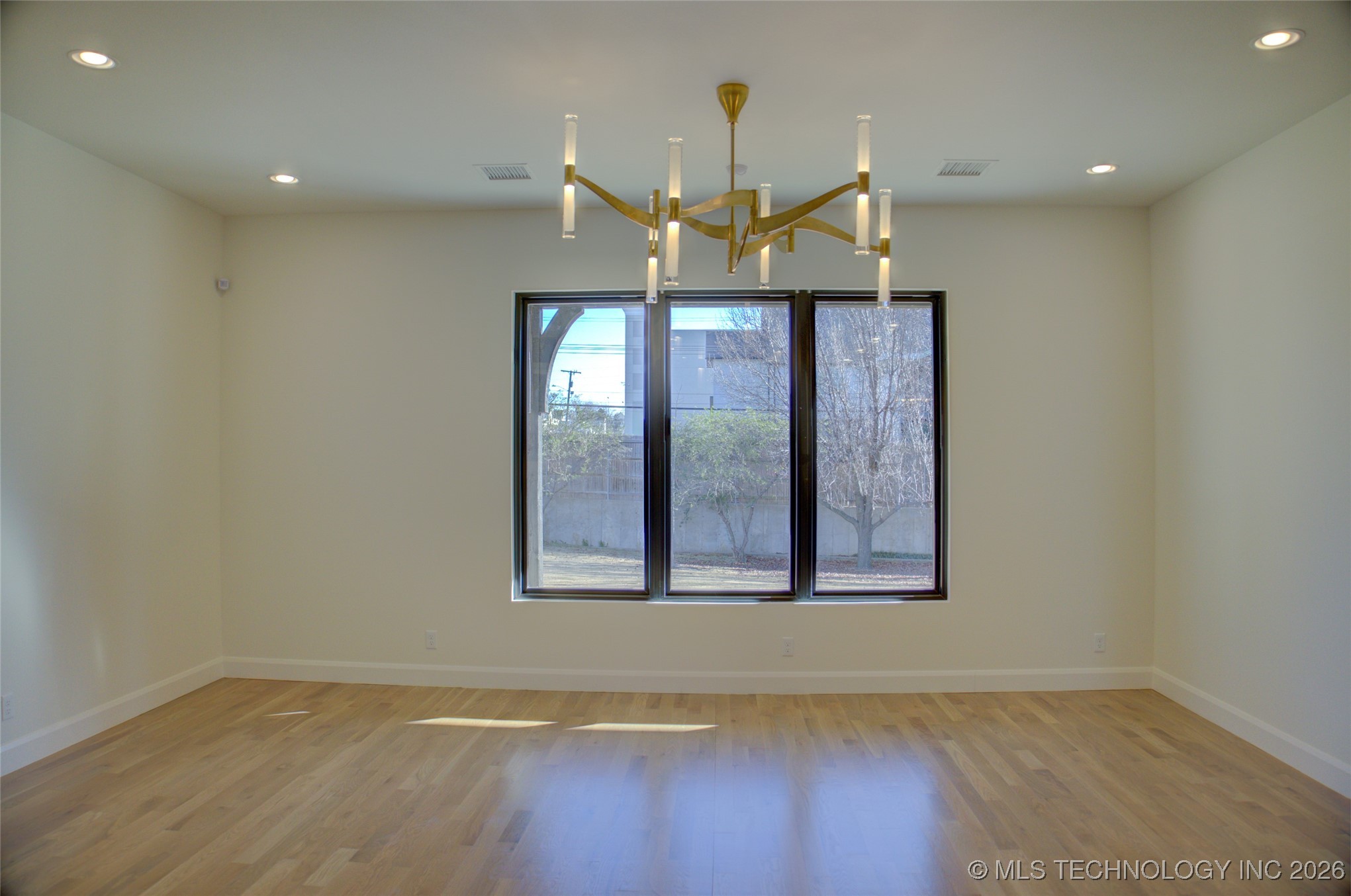 2887 S Gary Avenue Property Photo 24