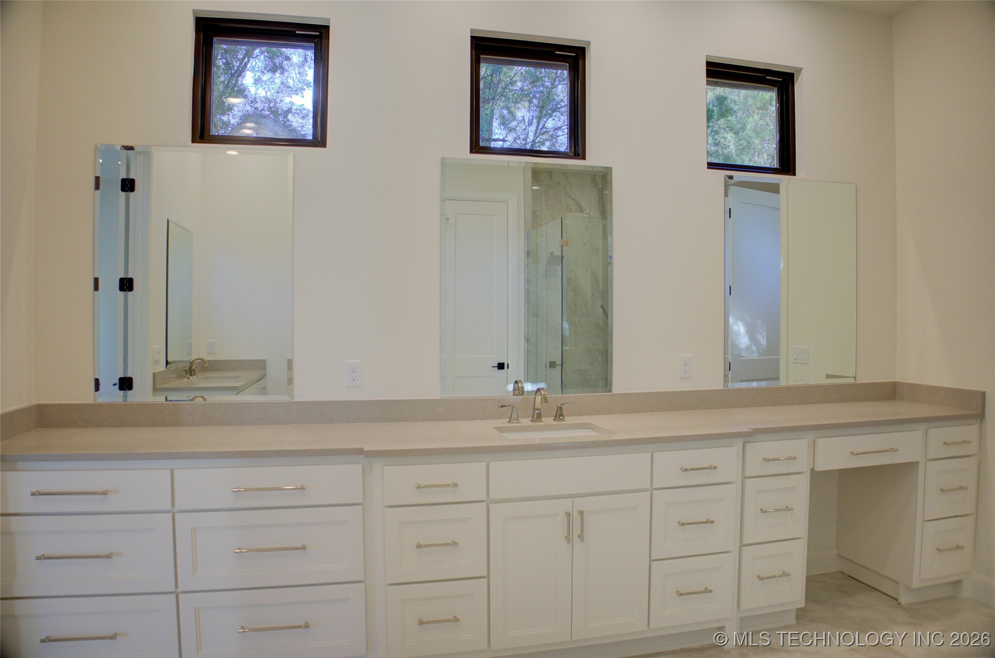 2887 S Gary Avenue Property Photo 42