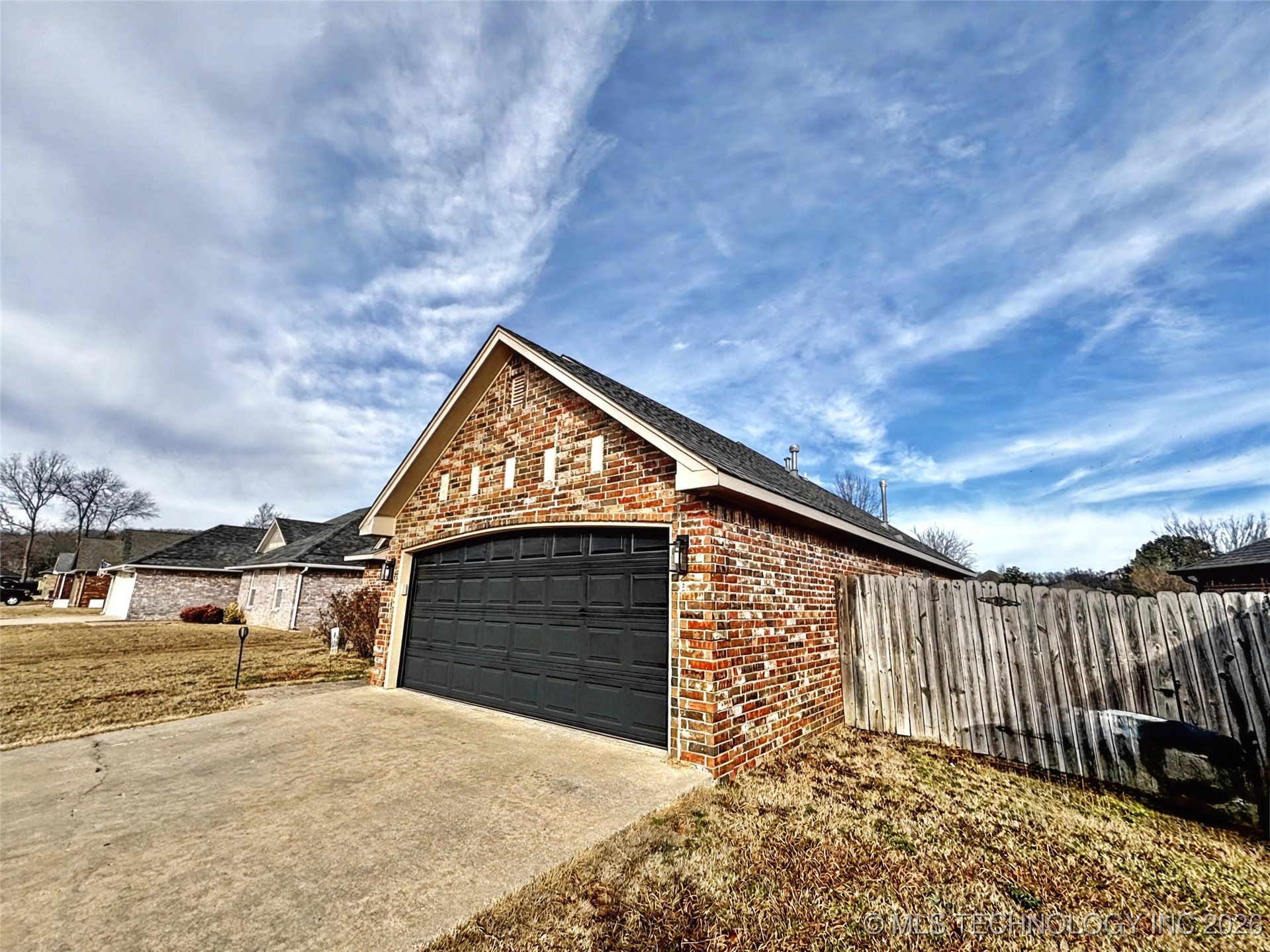 3948 Highland Drive Property Photo 6