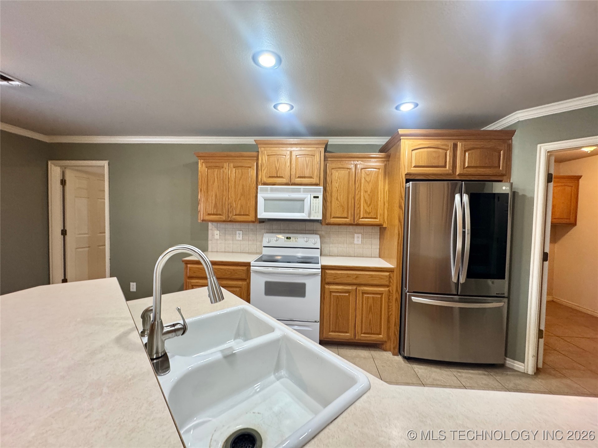 3948 Highland Drive Property Photo 21