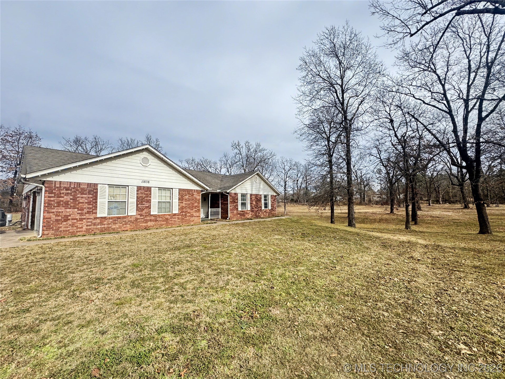 11838 E 650 Road Property Photo 2