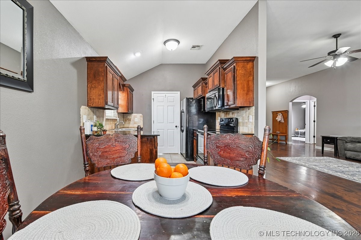 13343 N 131st East Avenue Property Photo 11