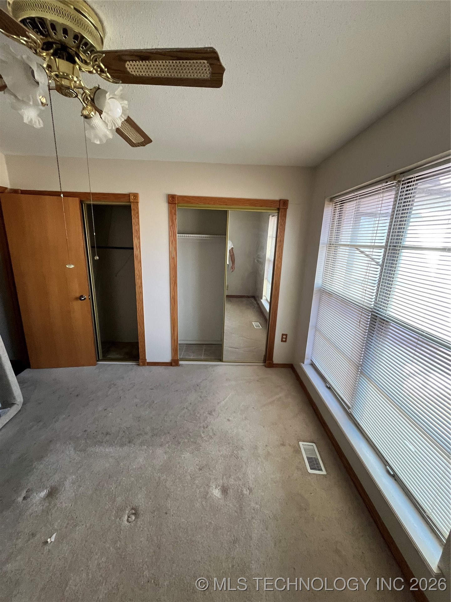 2428 S 124th East Avenue Property Photo 4