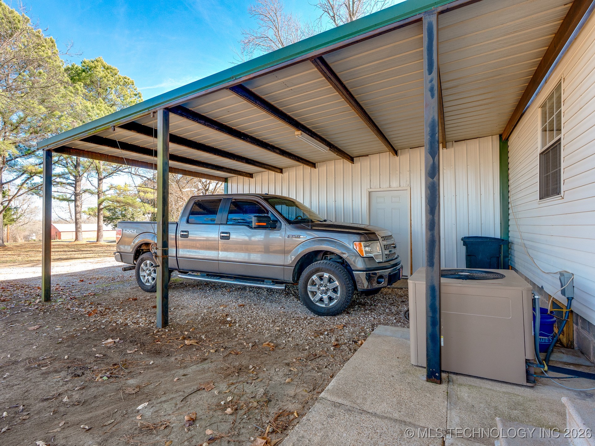 9 N Jerome Property Photo 35